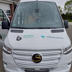 Dorfbus von vorne. Dorfbus von vorne.