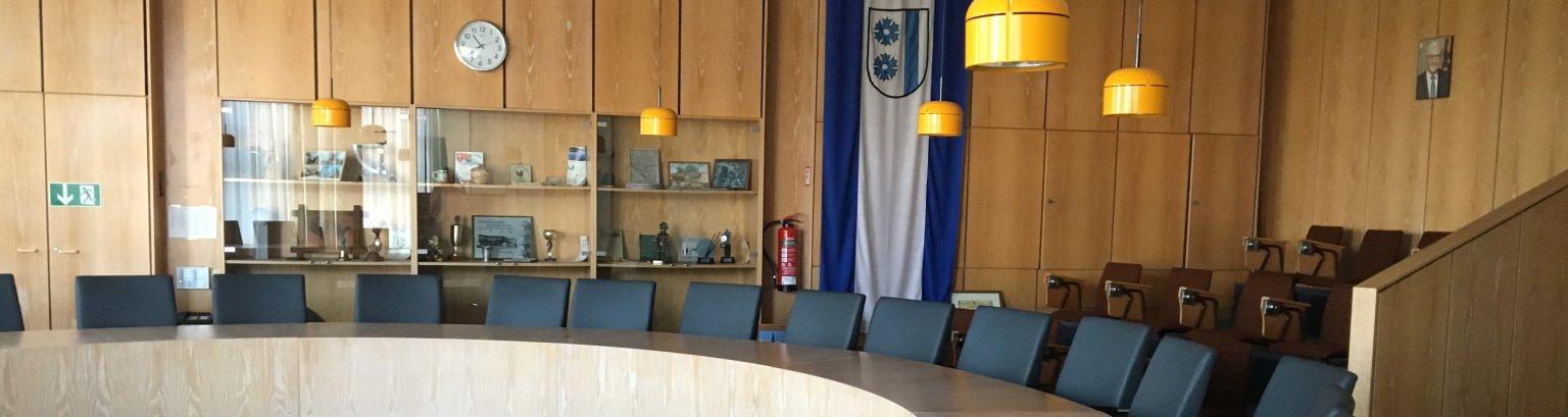 boardroom-2326086_1920 (1).jpg